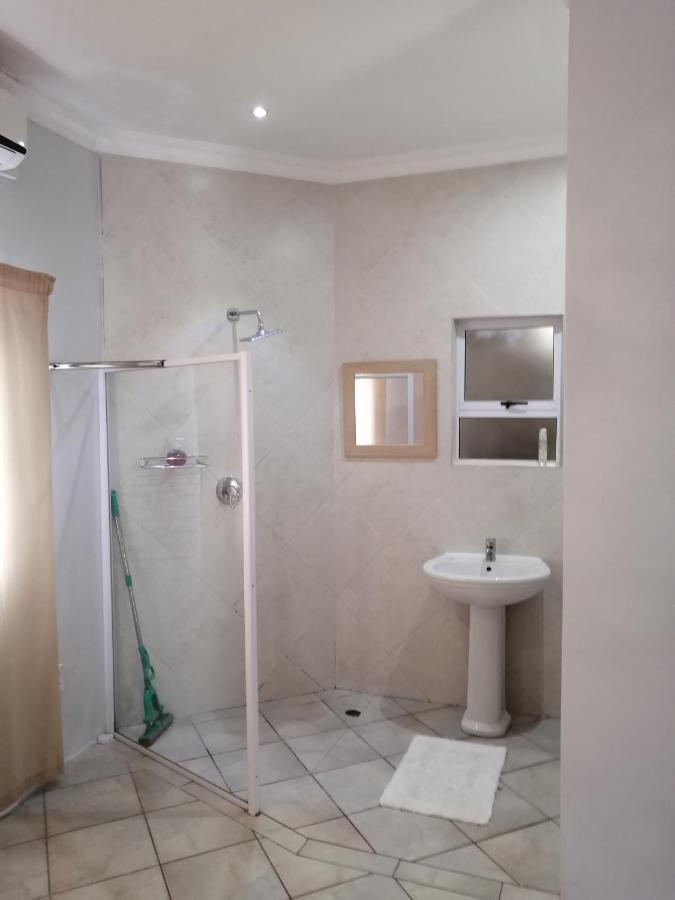 Serendipity Country House Amanzimtoti Bagian luar foto