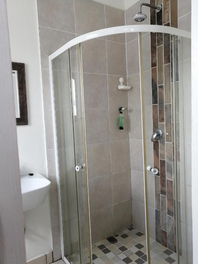 Serendipity Country House Amanzimtoti Bagian luar foto